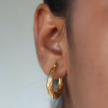 18K Gold-Filled Twisted Hoop