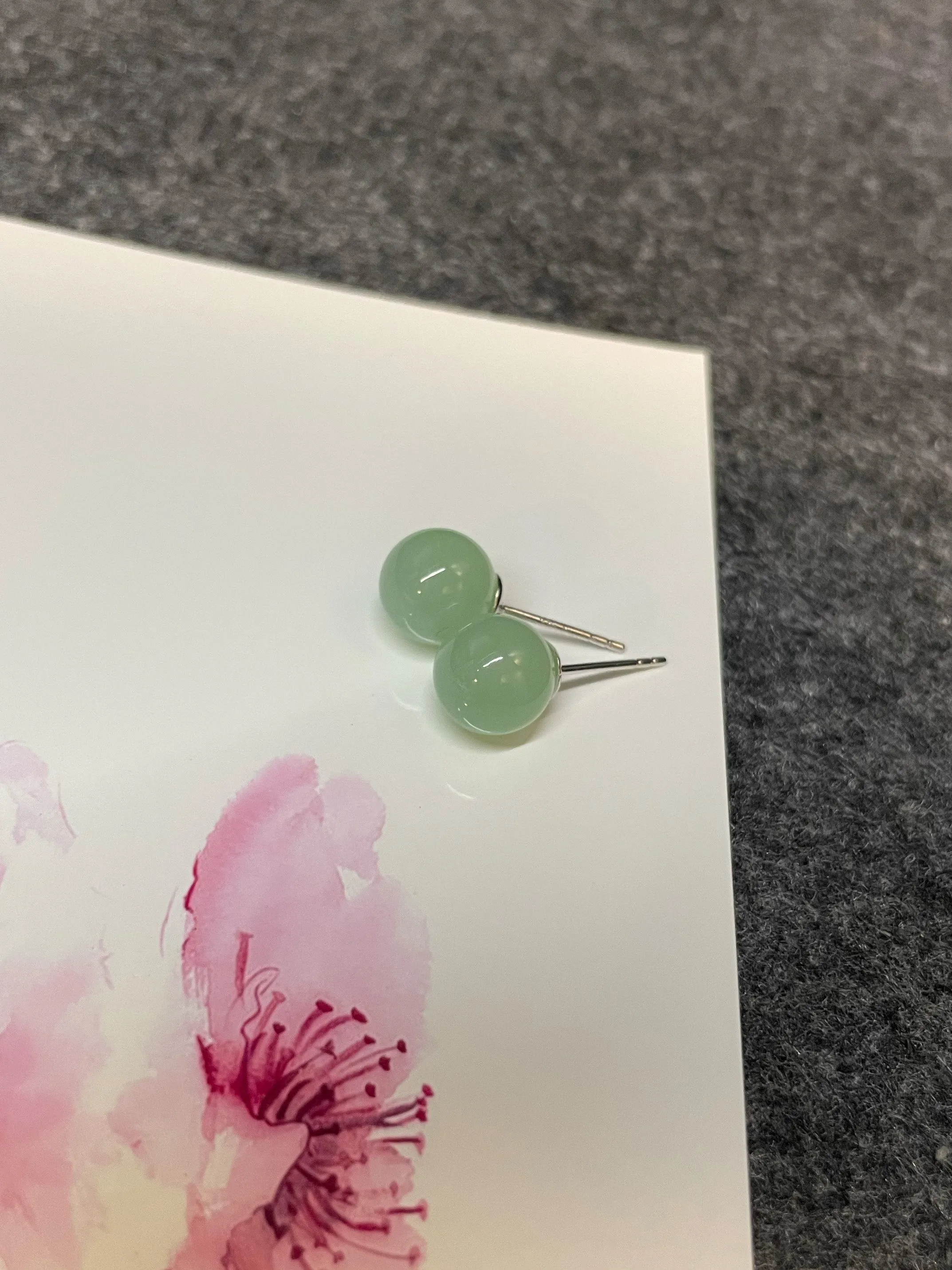 Light Green Jade Ball Earrings (NJE106)