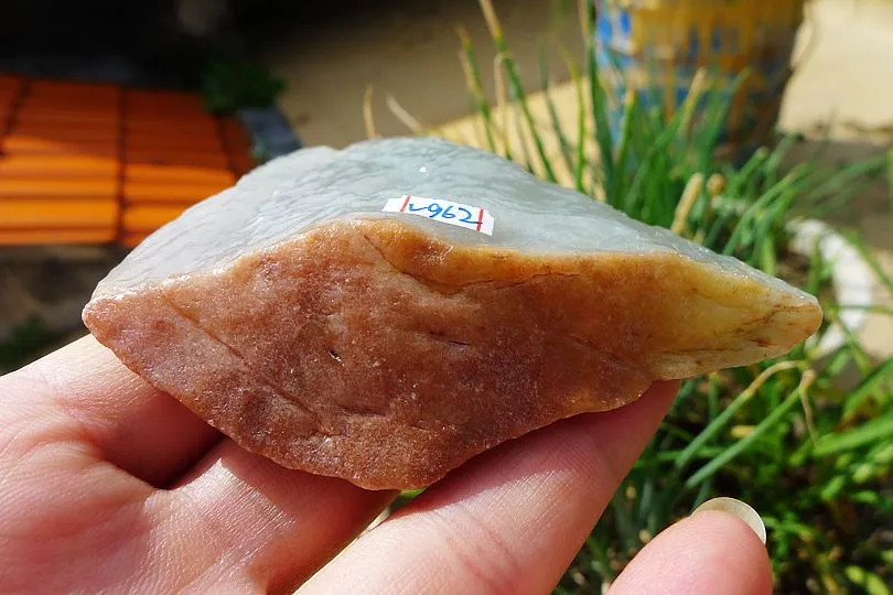 Natural Jade Rough Jadeite Raw (128g,8X5.8X2.1cm)