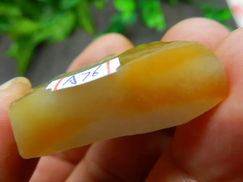 Natural Jade Rough Jadeite Raw (33g, 47X34X12.6mm)