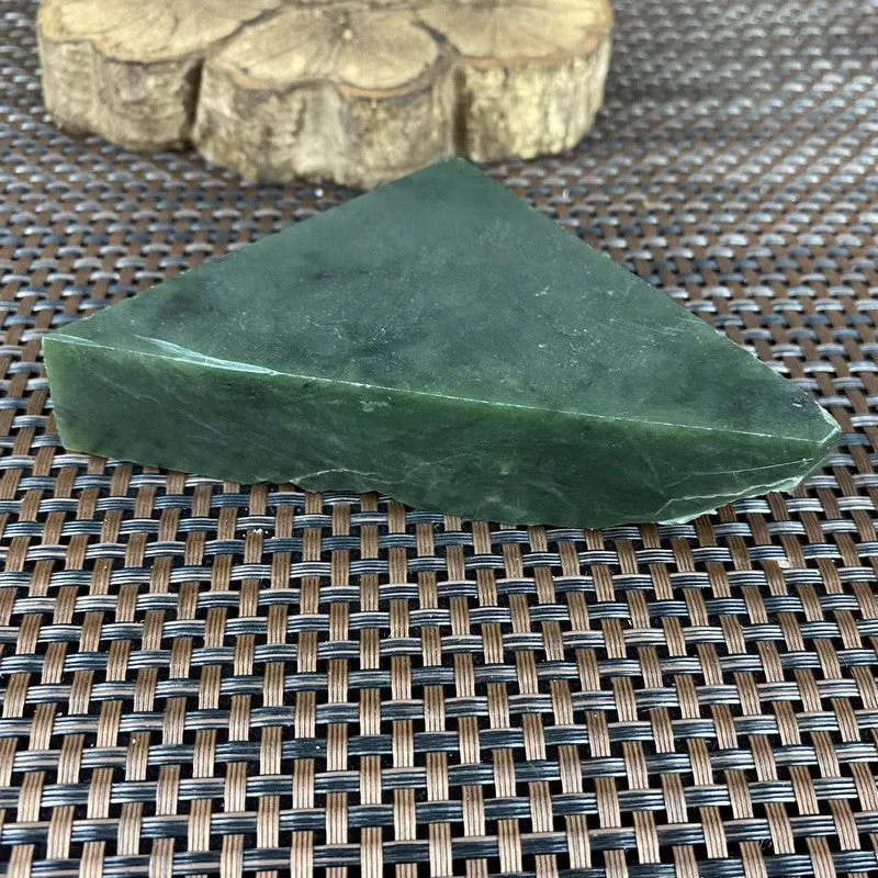 Natural Kunlun Jade Rough Nephrite Raw (240g,10.6X5.9X2.4cm)