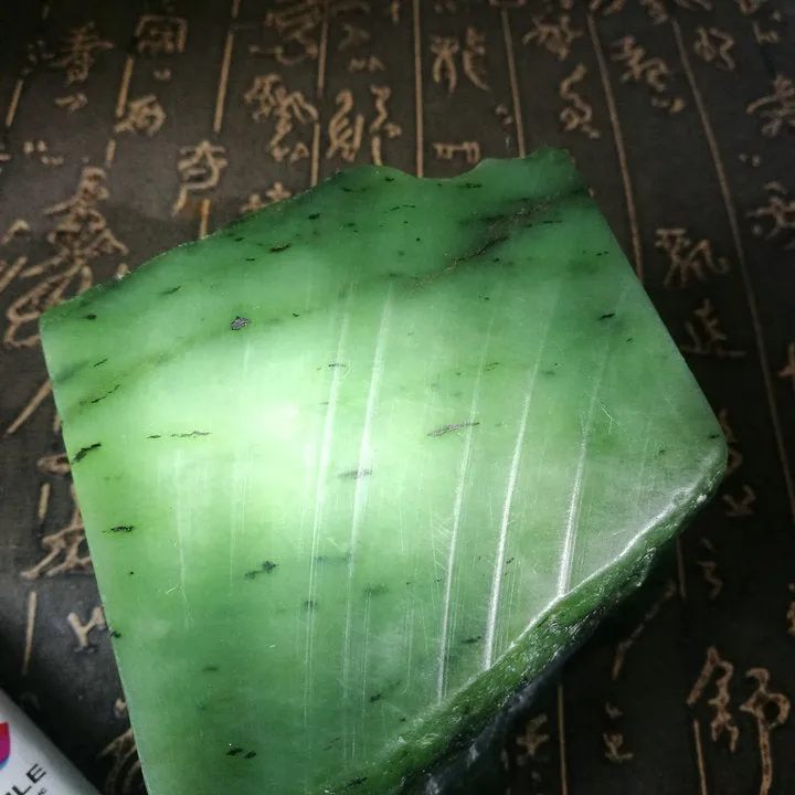 Natural Siberian Jade Rough Russia nephrite Raw (1160g, 80X80X75mm)