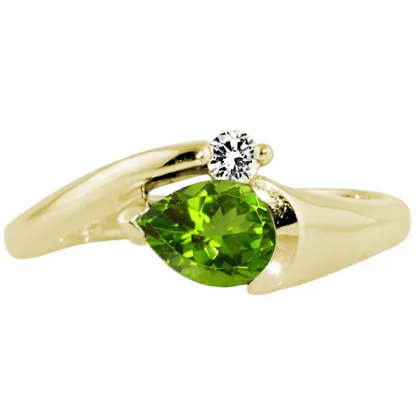 PERIDOT/DIAMOND RING - 1/20 CT