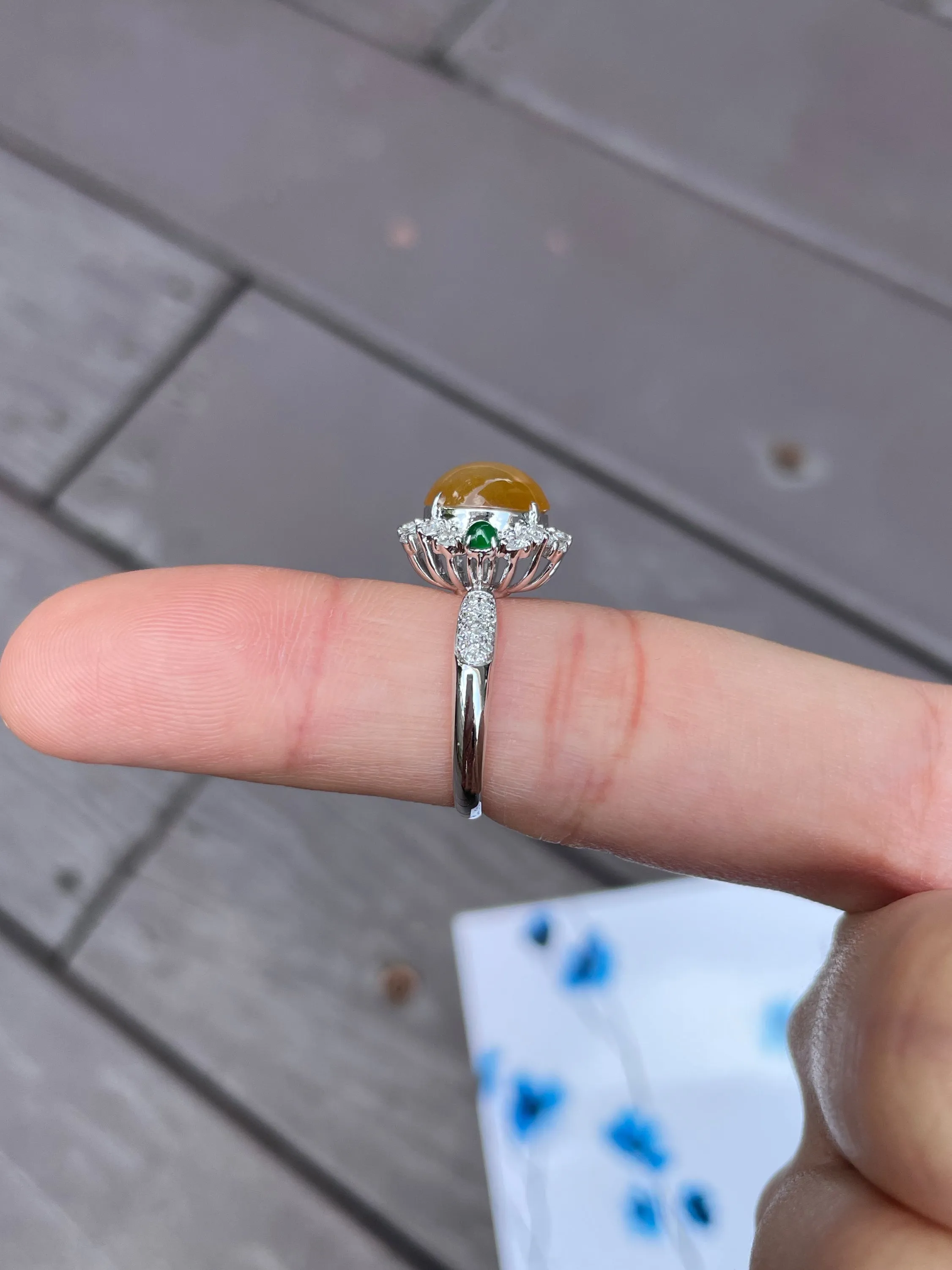 Yellow Jade Cabochon Ring (NJR044)